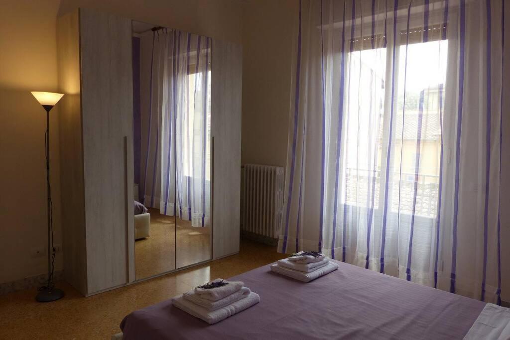 Casagiorgio A Due Passi Dal Centro Storico Appartement Florence Buitenkant foto