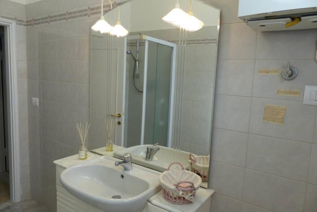 Casagiorgio A Due Passi Dal Centro Storico Appartement Florence Buitenkant foto
