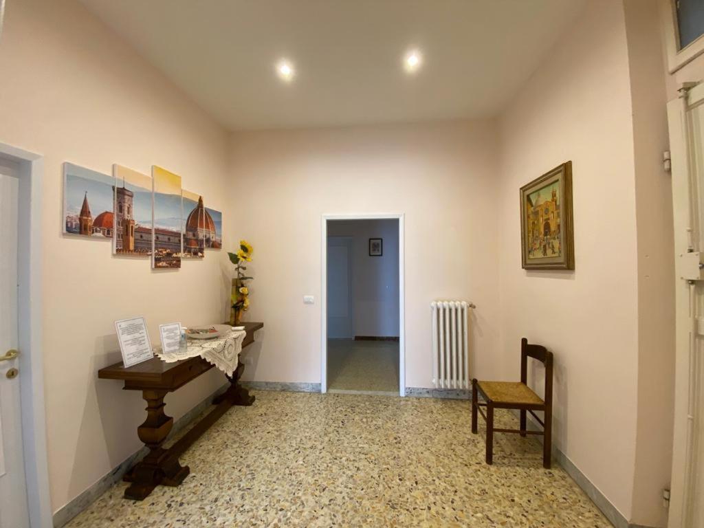 Casagiorgio A Due Passi Dal Centro Storico Appartement Florence Buitenkant foto